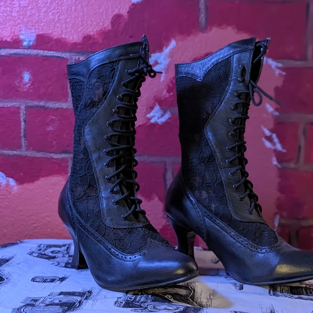 Black Lace-Up Women's Boots